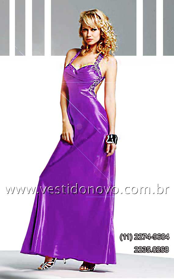 vestido de formatura lilas violeta com decote e costas cavadas